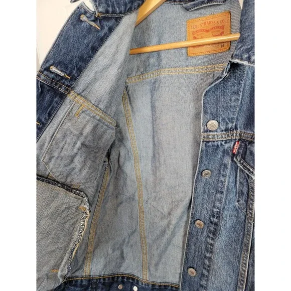 Levi's Womens Denim Jean Jacket Size M - Picture 3 of 8